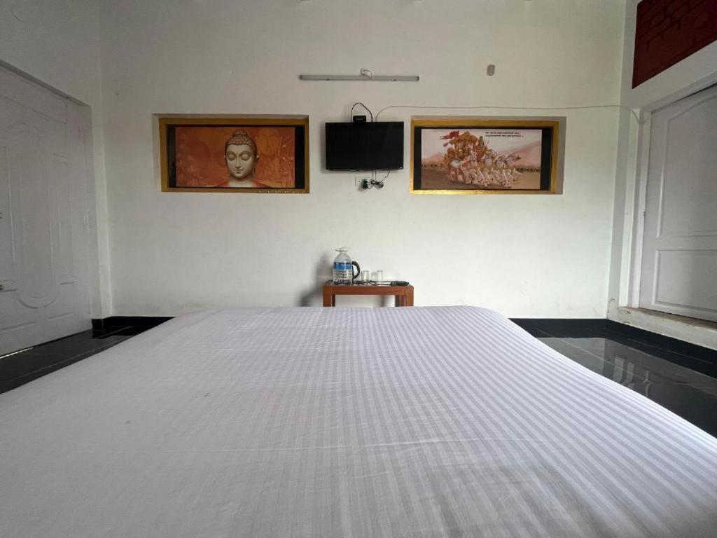 Hill Park Hotel Ooty Buitenkant foto